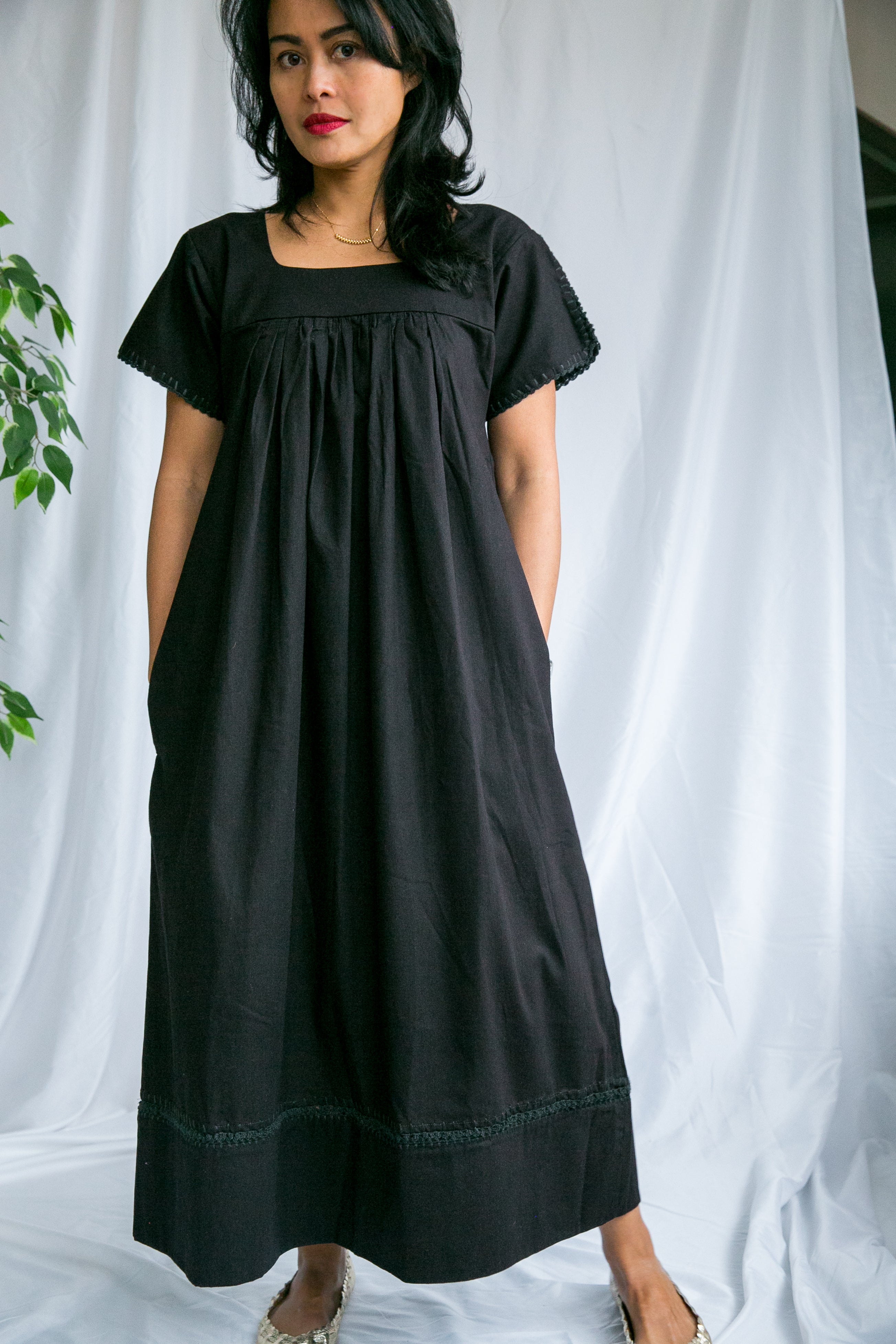 Mexican Crochet Kaftan Dress - Black