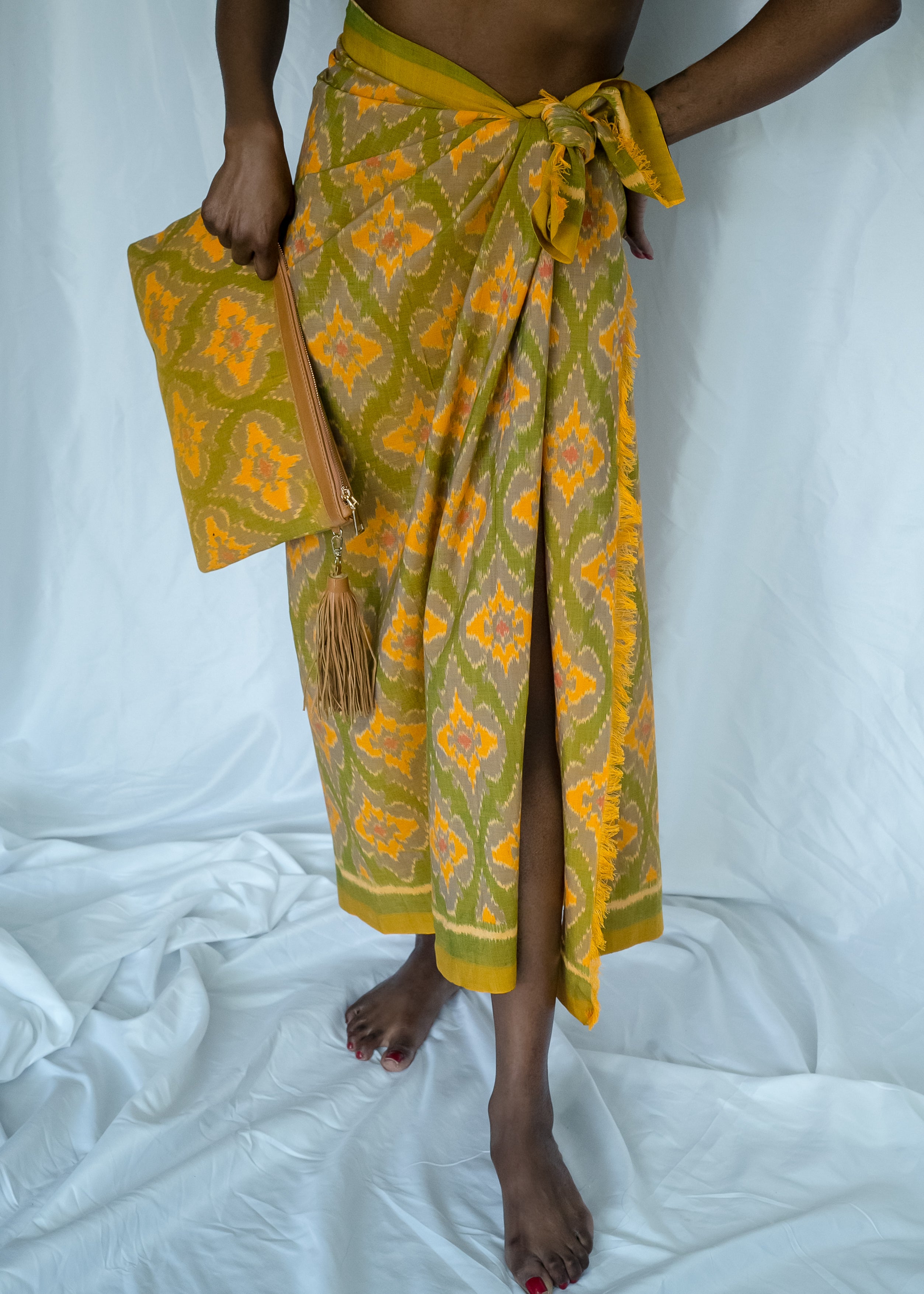 Pareos / Sarongs & Clutch
